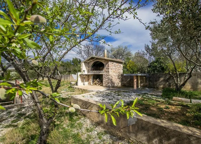 Апартаменты By The Sea Rovanjska, Paklenica - 14732 Рованьска